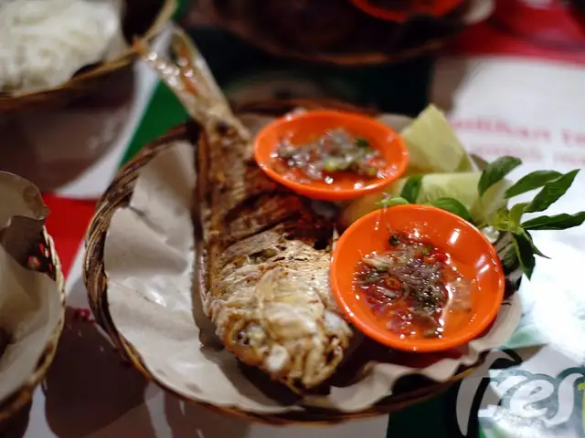 Gambar Makanan Warung Ikan Bakar Pak Nyoman 2