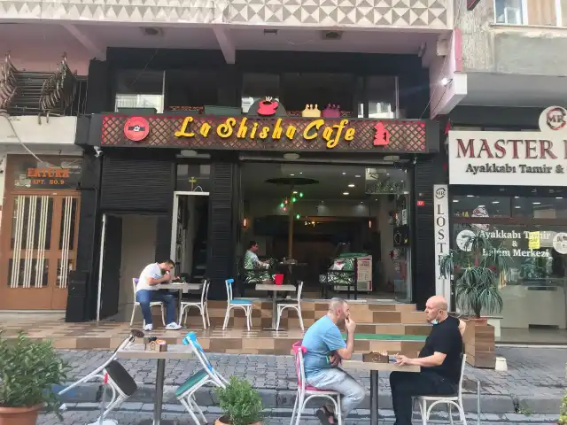 La Shisha Cafe Lounge'nin yemek ve ambiyans fotoğrafları 1