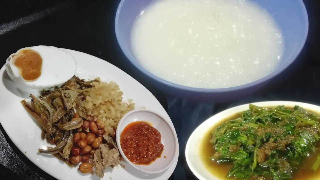 Bubur Kangkung Parit Besar