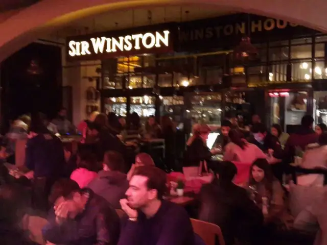 Sir Winston House'nin yemek ve ambiyans fotoğrafları 9