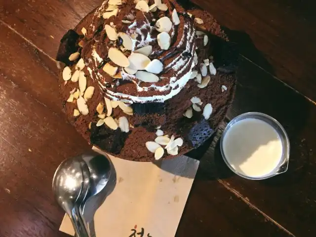 CHEOTNUN - Korean Dessert Cafe Food Photo 16