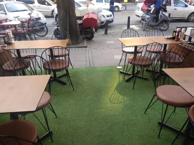 Gazi Burger'nin yemek ve ambiyans fotoğrafları 3