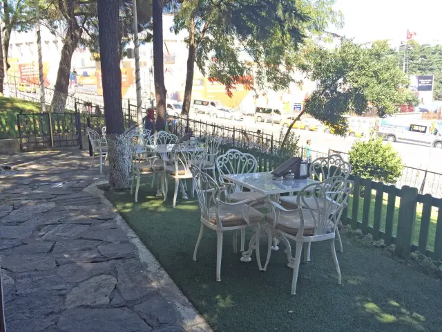 Dolmabahçe Cafe'nin yemek ve ambiyans fotoğrafları 31