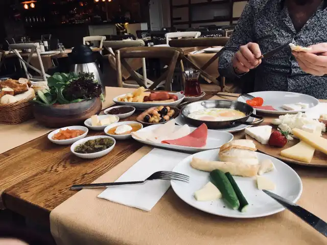 Villa Polonez Cafe & Restaurant'nin yemek ve ambiyans fotoğrafları 11