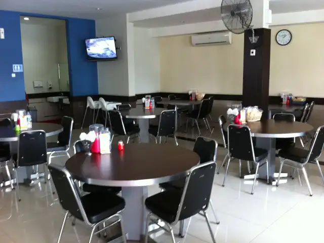 Gambar Makanan Restoran Sederhana Lintau 4