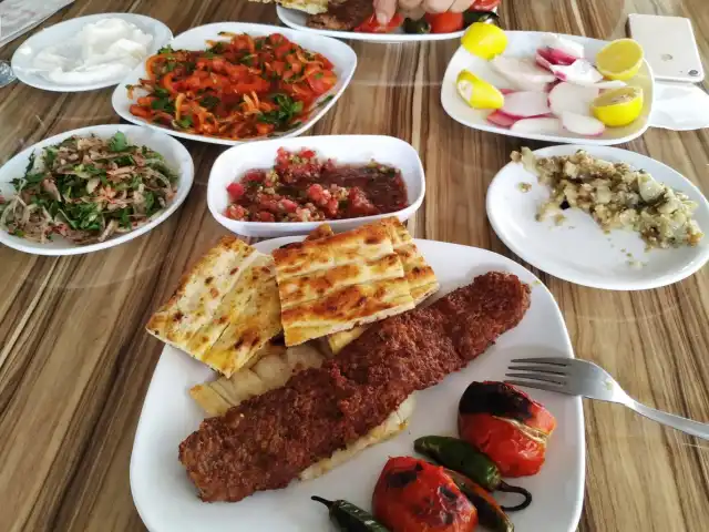 Şiş Et Emin Usta'nın Yeri'nin yemek ve ambiyans fotoğrafları 14