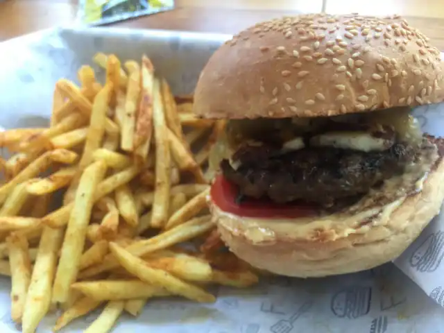 Fess Burger'nin yemek ve ambiyans fotoğrafları 36