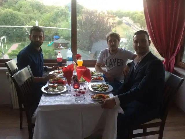 Bade Restaurant&KırDüğünü&CanlıMüzik'nin yemek ve ambiyans fotoğrafları 3