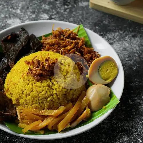 Gambar Makanan Nasi Kuning Bambapuang Mbak Lin, Gunung Salahutu 2