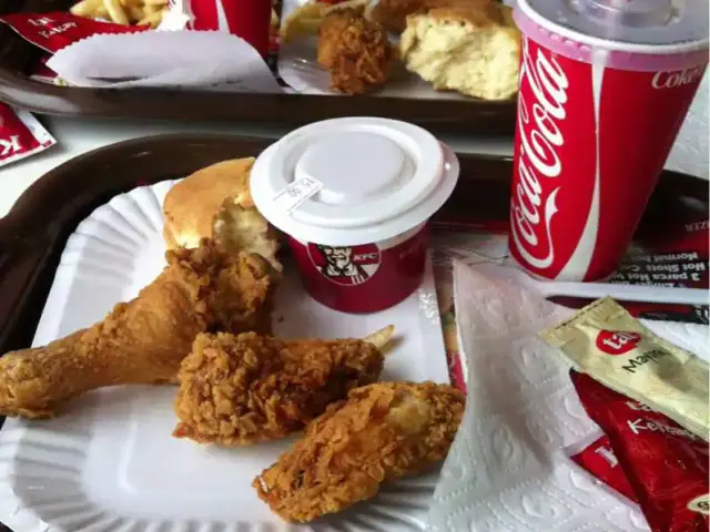 KFC'nin yemek ve ambiyans fotoğrafları 28