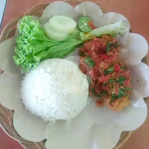 Gambar Makanan Warung Ayam geprek Bu Yanti 2