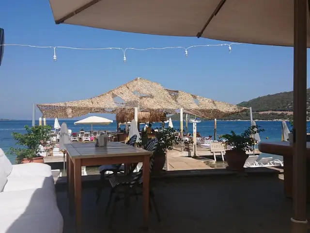Faros Beach And Restaurant'nin yemek ve ambiyans fotoğrafları 47
