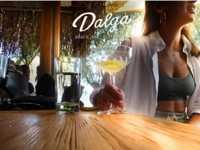 Dalga BeachDalga Beach Bar Grill'nin yemek ve ambiyans fotoğrafları 8