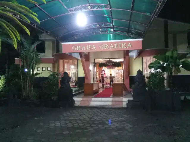 Gambar Makanan Grafika Hotel & Restaurant 2