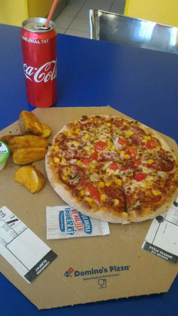 Domino's Pizza'nin yemek ve ambiyans fotoğrafları 19