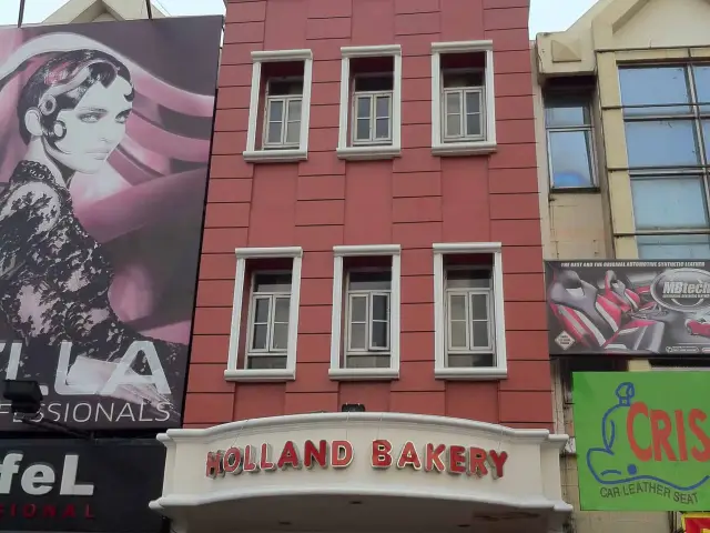 Gambar Makanan Holland Bakery 9