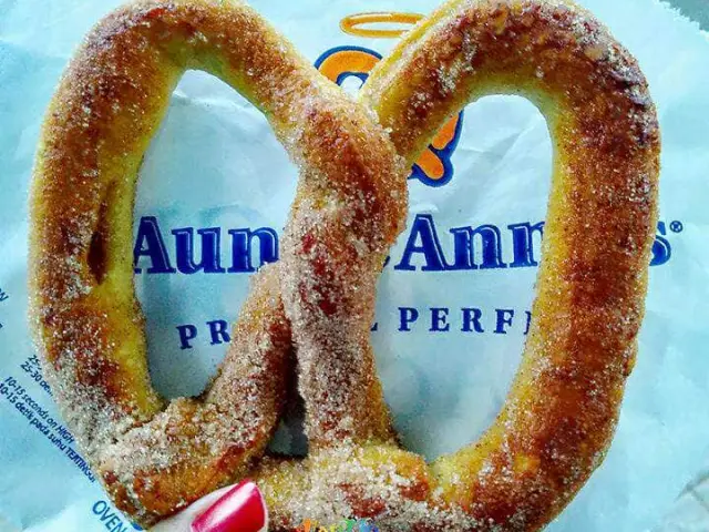 Gambar Makanan Auntie Anne's 20