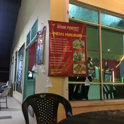 kafe ayam penyet surabaya