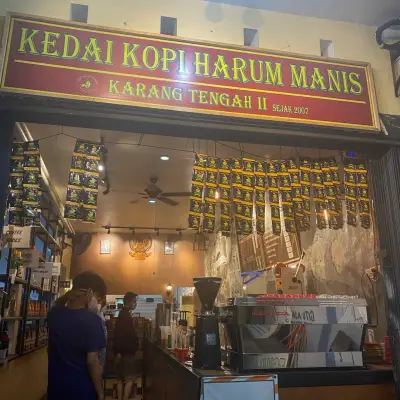 Warung Kopi Tuan & Muda