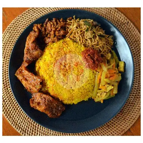 Gambar Makanan Nasi Kuning Gema Rasa BTP, Tamalanrea 2