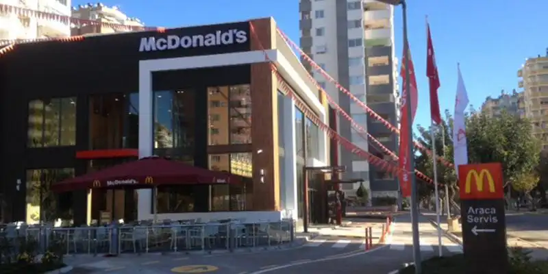 McDonald's'nin yemek ve ambiyans fotoğrafları 2