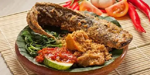 Pecel Lele Maruf, Cendrawasih