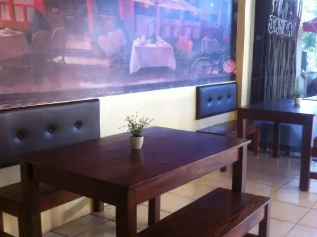 Jamba Noon Cafe