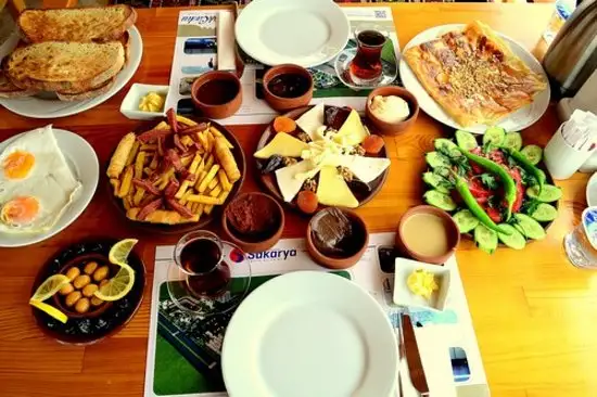 Yörük Çadiri'nin yemek ve ambiyans fotoğrafları 17