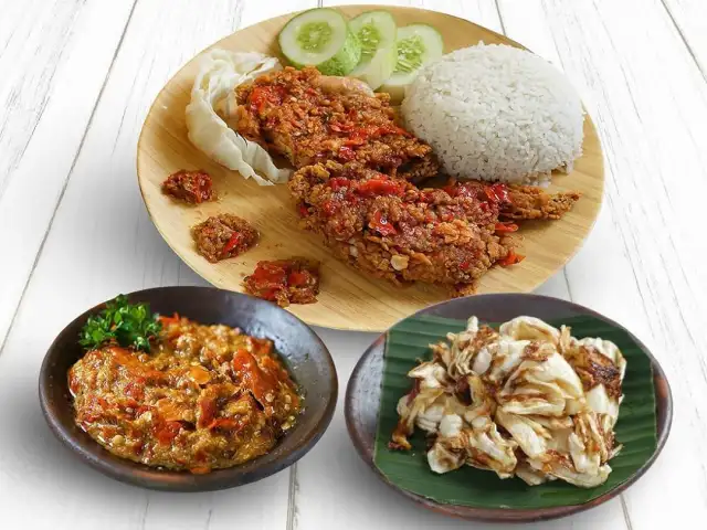 Gambar Makanan Ayam Gepuk Pak Gembus 1