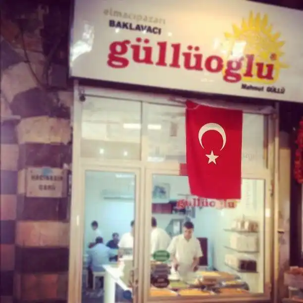 Elmacıpazarı Güllüoğlu'nin yemek ve ambiyans fotoğrafları 17