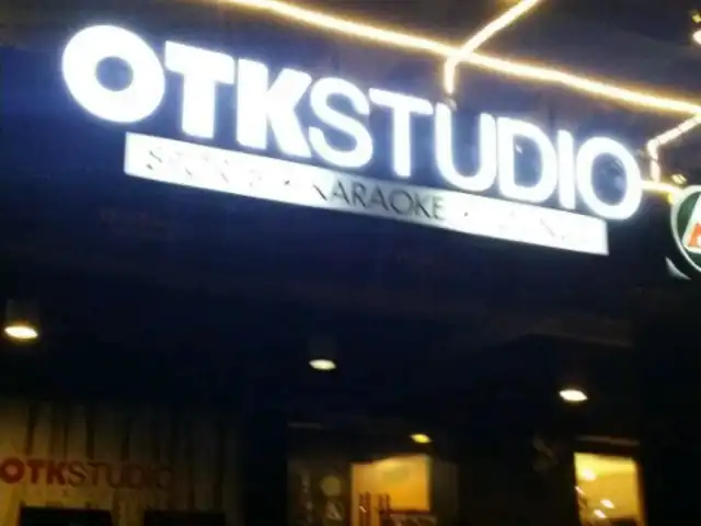 OTK Studio Karaoke Box Food Photo 3