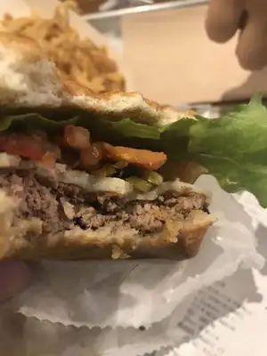 Shake Shack'nin yemek ve ambiyans fotoğrafları 3