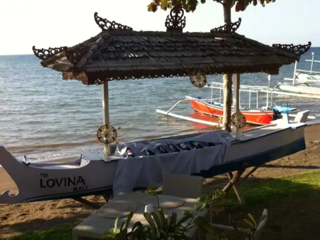 Gambar Makanan Beach Bar - The Lovina 1