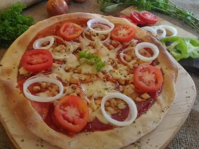 Gambar Makanan Pizza Giovanni 2