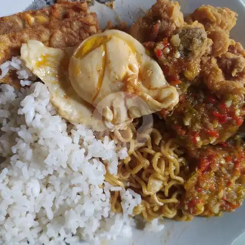 Gambar Makanan Ayam Geprek Erbe 10