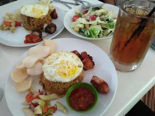 Gambar Makanan Gins. Co Cafe 17