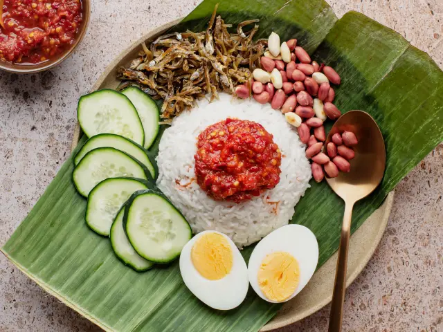 SERI WAN NASI BERLAUK