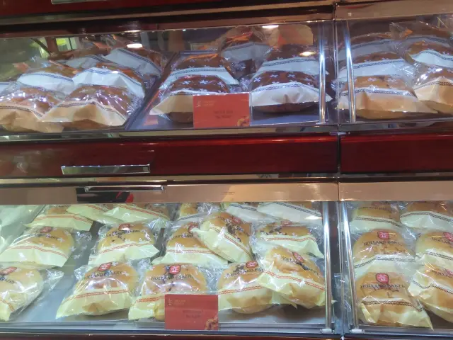 Gambar Makanan Holland Bakery 8