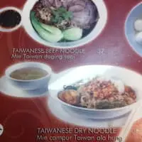 Gambar Makanan Taiwanese Beef Noodle Chef Hung 1