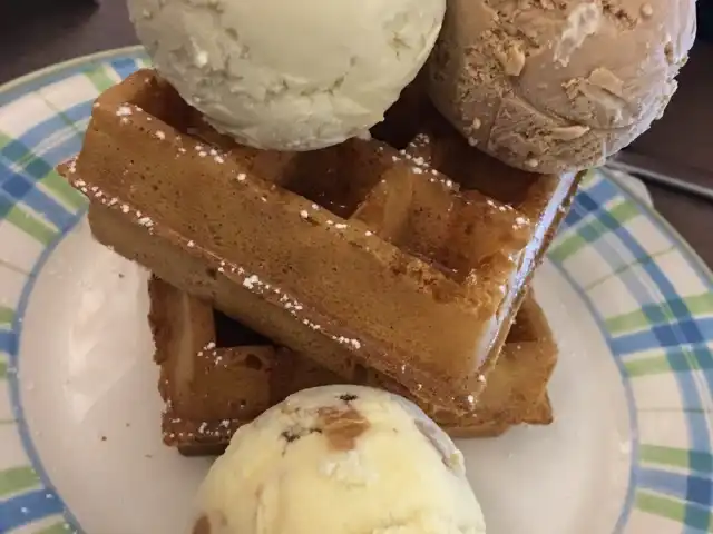 Creameal Handcrafted Waffle Ice Cream Food Photo 8