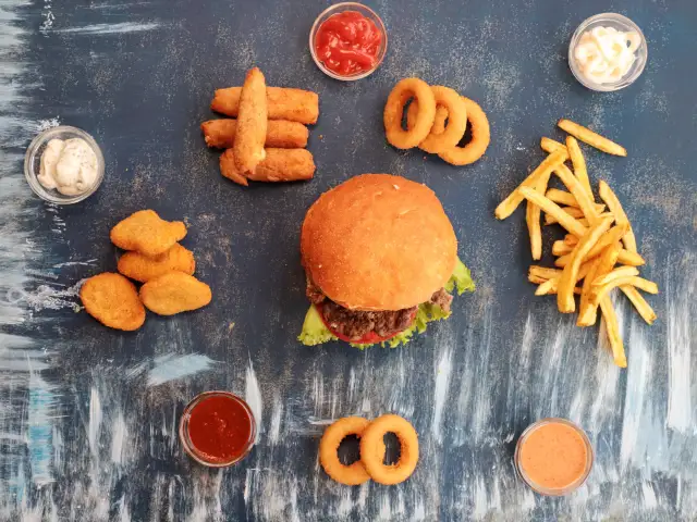 Boy'z Burger'nin yemek ve ambiyans fotoğrafları 1