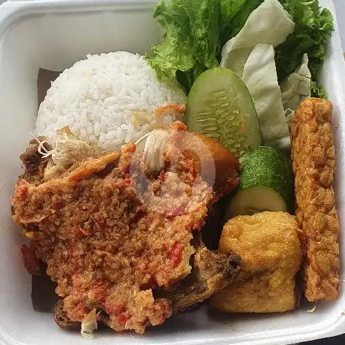 Gambar Makanan Ayam Geprek Sambal Mede Dhedhe, Griya Lopang Indah 1