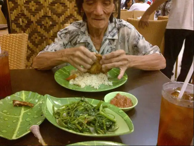 Gambar Makanan Ikan & ayam goreng cianjur @ GM floor _ tangcity mall tangerang 3