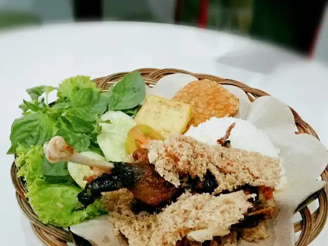 Gambar Makanan Bebek Madura Ireng Ma'Ntut 3