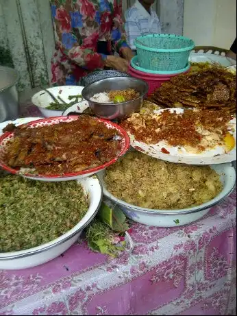 Gambar Makanan Warung Blayag Men Sambru 2