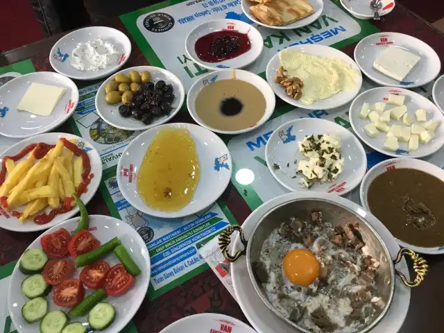 meshur van kahvaltisi'nin yemek ve ambiyans fotoğrafları 7