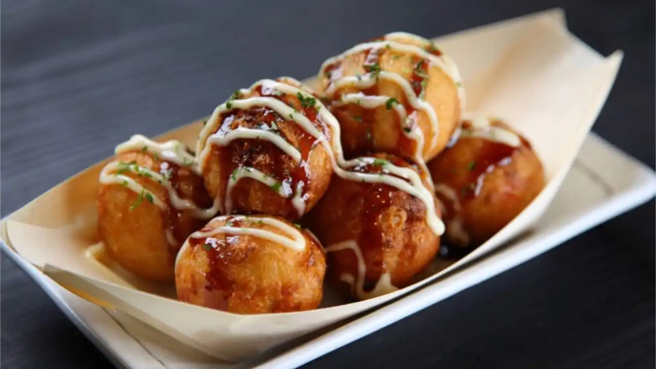 Gerai kak long (Takoyaki)