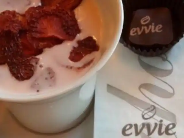 Evvie Chocolate Kuruçeşme'nin yemek ve ambiyans fotoğrafları 9