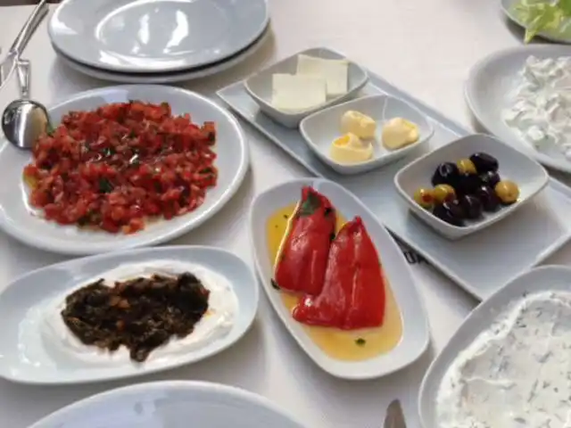 Muazzez Ersoy & Şenol Kolcuoğlu'nin yemek ve ambiyans fotoğrafları 48