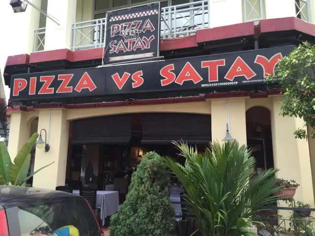 Pizza vs. Satay Food Photo 4
